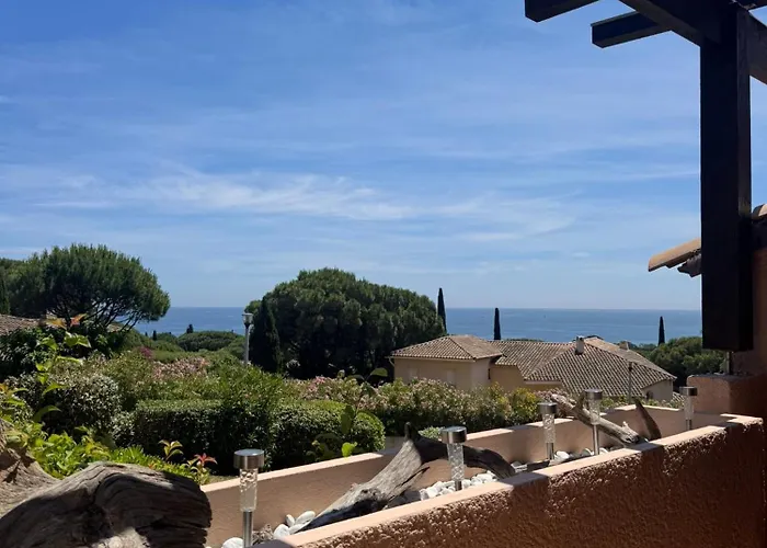 Apartmán Vue Panoramique, Acces Plage, Piscine *
